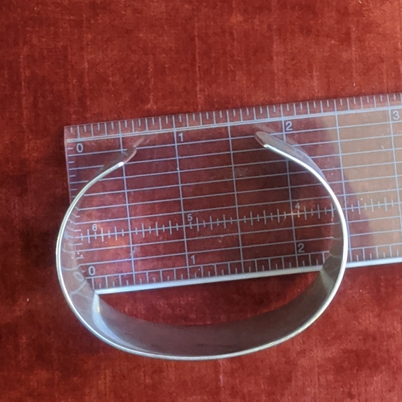 Stunning Ed Levin Engrave Sterling Cuff - Picture 4 of 6